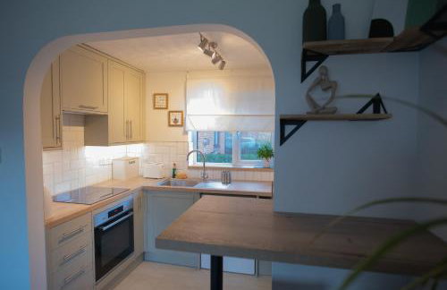 Dorset Stylish Apartment - Photo 15