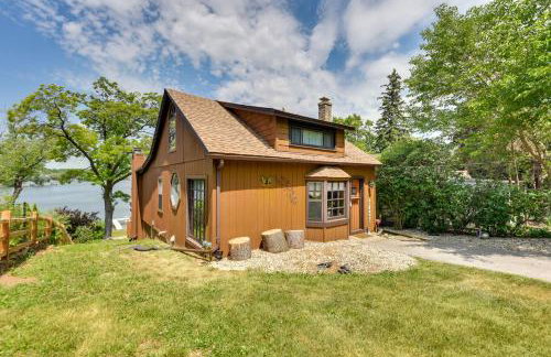 Waterfront Fox Lake Vacation Rental with Fire Pit! - Foto 34