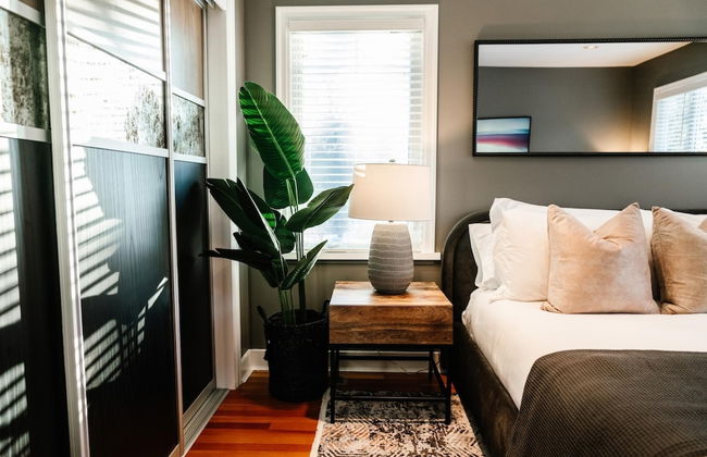 Dt Hot Tub Sauna Huge Yard - Photo 12