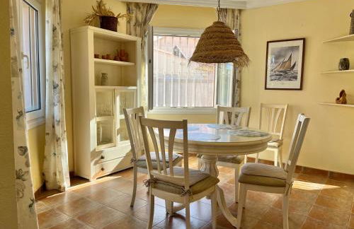 Villa con jardín en Oliva Nova Golf a 100m de la playa - Photo 6