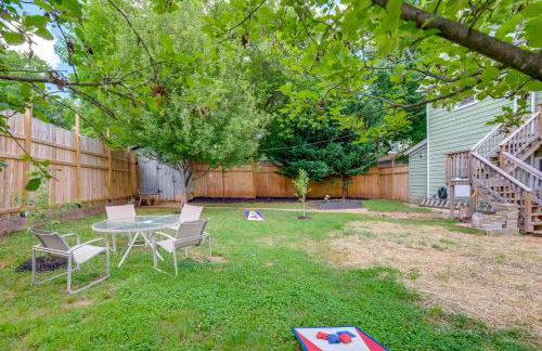 4 Mi to Liberty U Huge Home with Yard and Hot Tub - Foto 34