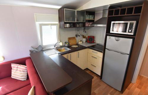 Casa natural con cenador en jardín y parking - Foto 9