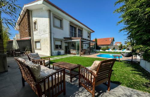 Villa con piscina a pie de playa - Foto 2