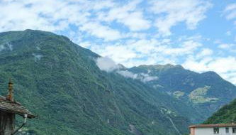 Sky Room Mountain View - Bernina Express access - Winter Sports Events 2026 - Foto 2