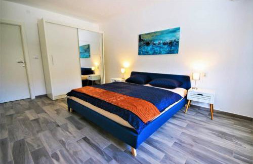 New Villa with Pool - Foto 19