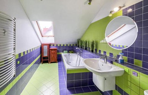 Five Bedroom Cozy Home In Jerzykowo - Foto 26