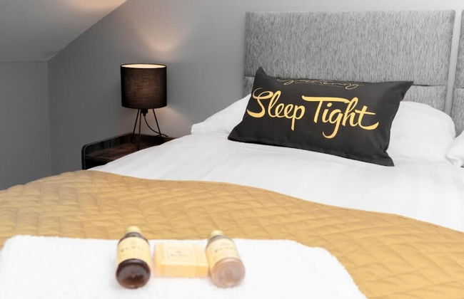 The Penthouse Gathering Wrexham Town Centre - Photo 68