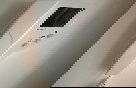 Exquisite Riverside Living in a Stunning Flat - Foto 13