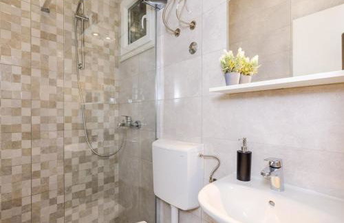 Miracle Apartments - Comfort Studio Apartment with Terrace and City View - Foto 46