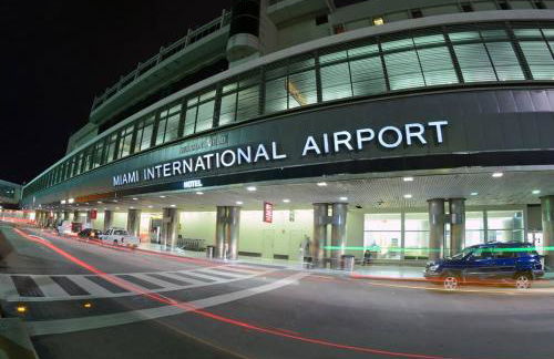 Intimate Casita Mia minutes away from Airport, Calle 8, Brickell, Coral Gables, The beach and more! - Foto 15