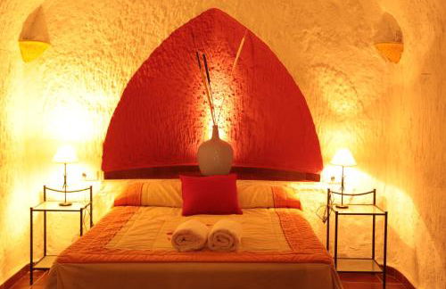 Cuevas la Chumbera - Photo 73