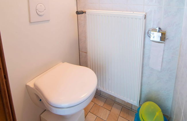 Charming Holiday Home in Houyet Near Forest - Foto 17