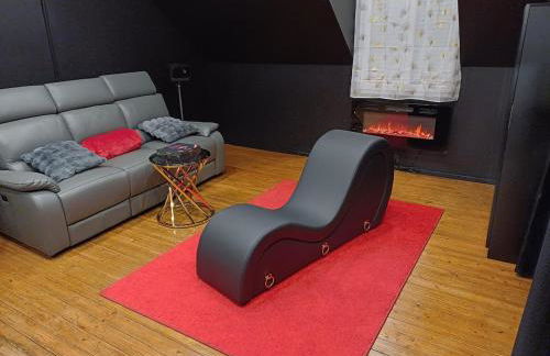 Sweety's Eden Jacuzzi - Jacuzzi privé Sauna Cinéma room Jardin - Terrasse centre-ville - Foto 48