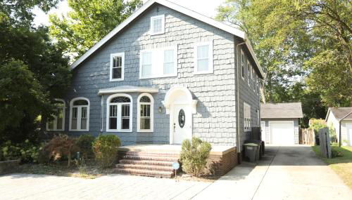 Blue House, Blocks from Ross-Aide, Mackey, Samara House, Birck Golf Complex - Foto 2