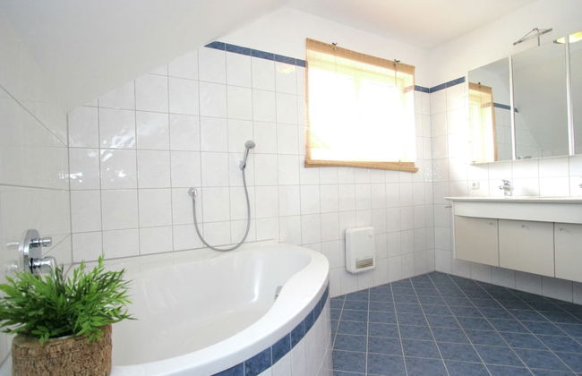 Chalet in Lungau With Sauna and hot tub - Foto 13