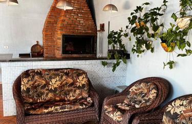 Linda Casa com Piscina e Edícula Gourmet Ouro verde - Foto 13