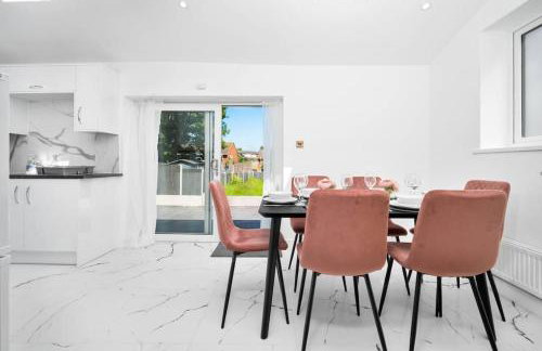 Family Contractors 3 bed house free parking sleeps7 - Foto 17