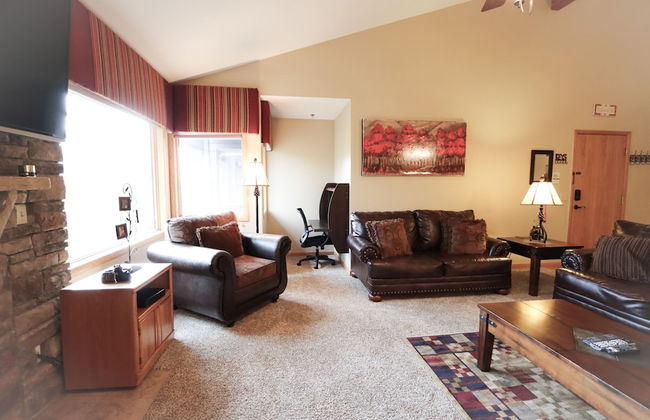 Elk Trail Getaway - Photo 13