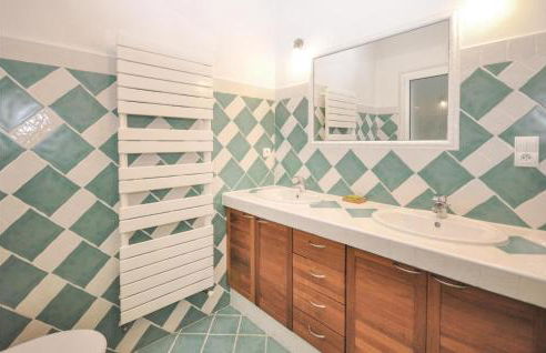 Lovely Home In Spéracèdes With Wifi - Foto 33