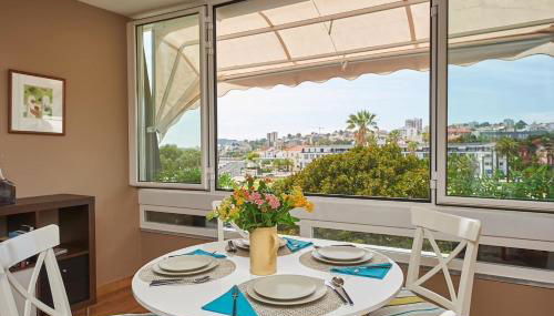 Sea View 2 Mins Walk To Beach And Estoril Casino - Photo 3