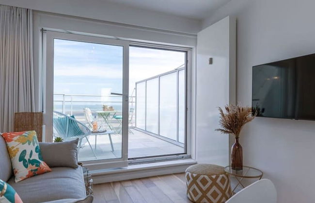 Stunning Studio With Sea-view on top Location - Foto 3