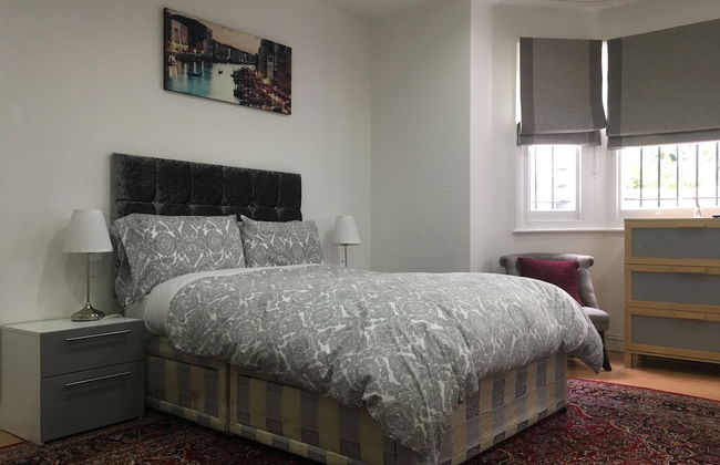 Luxurious Apartment in Kensington & Chelsea - Photo 3