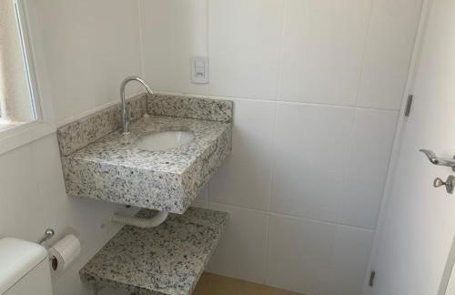 Apto com ar wi-fi garagem no centro de Passo Fundo RS - Foto 18