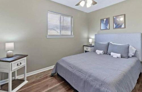 Travis' Place - Convenient and Affordable Location - Foto 9