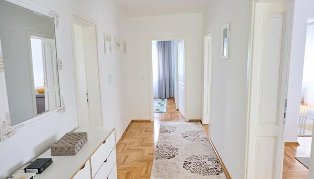 Villa R - Foto 4, Vestíbulo