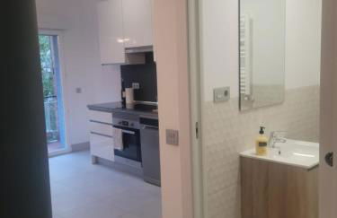 250m Chamartin, 250m plaza castilla, 3 stops Bernabeu - Photo 7