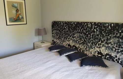 By the Beach - Foto 30