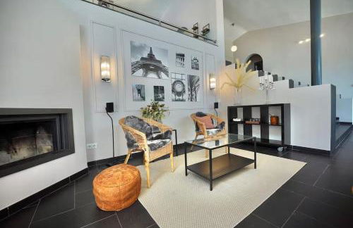 Villa de lujo de 4 dormitorios, piscina y barbacoa - Foto 42