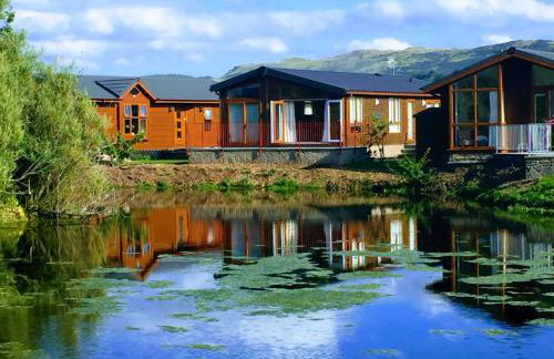 Brightwater Lodge - Photo 1