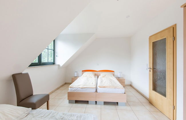 Spacious Semi-detached House With Wood Stove Located Directly on the Rennsteig - Foto 26