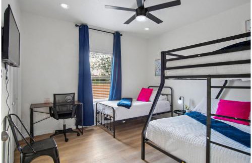 Your Inner-City Sanctuary: 3BR2BA Near Riverwalk - Foto 31