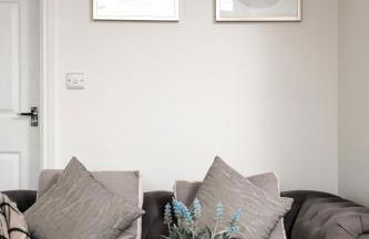 Dreamwood Retreat - Woodland Retreat with Private Hot Tub - Photo 10