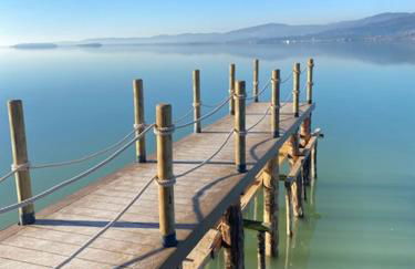 The Boathouse, at the lake - Photo 39