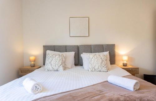 Cotswolds-Stroud-Large 5 Bedroom Home-Pool Table-Sleeps 10-Work or Leisure - Foto 6