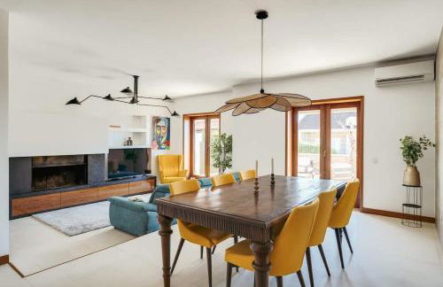 Beach Villa with Jacuzzi & Garage by HostWise - Foto 2