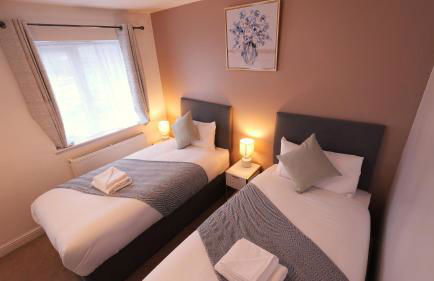 Central Getaway House with Parking, Garden, Wi-Fi - Foto 25