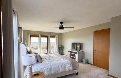 Haven @ the Lake | Hot Tub | Fire Pit| Fireplace - Foto 37