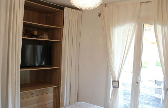 Holiday Home With Large Garden and Pool - Foto 8