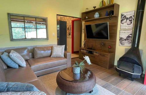 Sítio incrível com piscina e lago - Foto 5