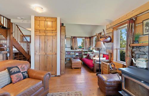 Lindas Perch by KABINO On Bank of Henrys Fork Mtn Views Fishing 6 acres Snake River WIFI - Foto 26