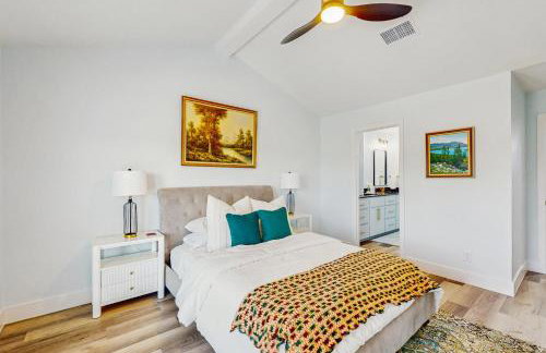 Modern Living in Texas! Home 2 Blocks to Lake LBJ - Foto 10