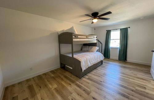 Bayside Cove Retreat Your Coastal Escape - Photo 26