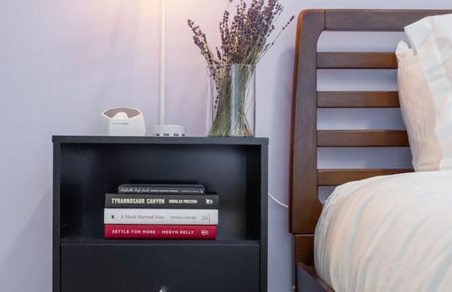 Cherry Suites 2BR Apt w W D Arcade Machine - Foto 13