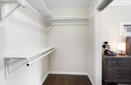 1 bd guest house in LA perfect for long term stay - Foto 21