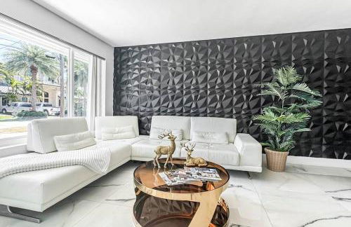 Amazing Home w Heated Pool 8 mins to the Beach - Foto 23