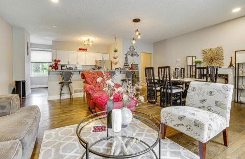 Walk to Bites and Whittier Park Uptown Getaway! - Foto 6